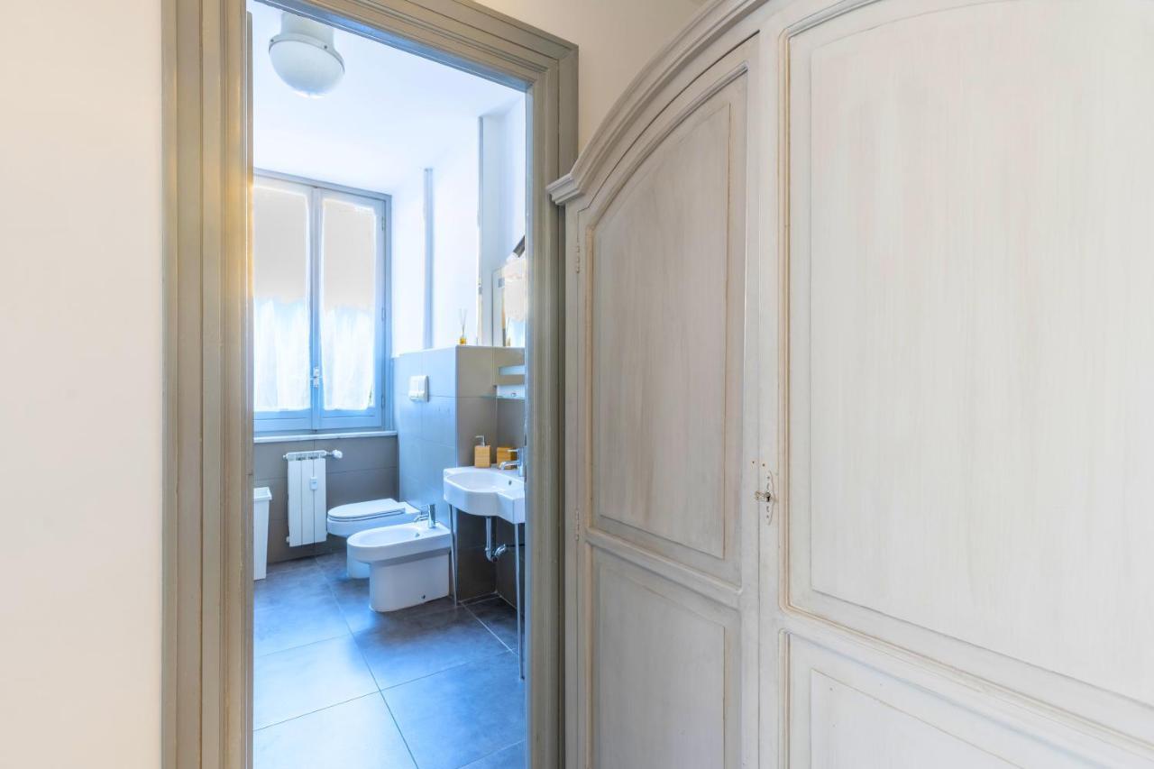 Hostly - Nicole Apartment Volturno- Full Rome Center Экстерьер фото